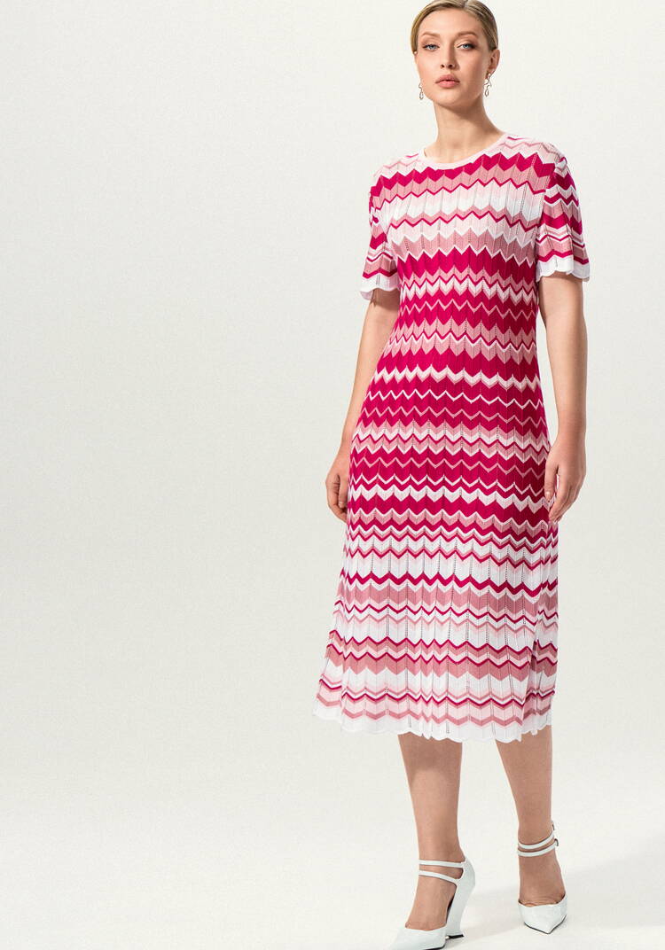 Платье с рисунком морской волны шир.  750, рис. 32