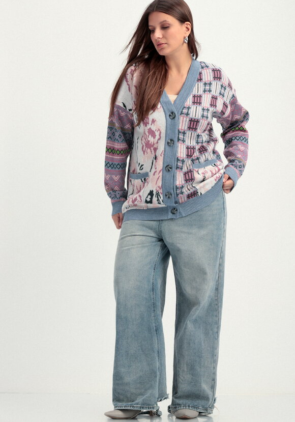 Кардиган жаккардовый с рисунком на пуговицах шир.  580, рис. 24