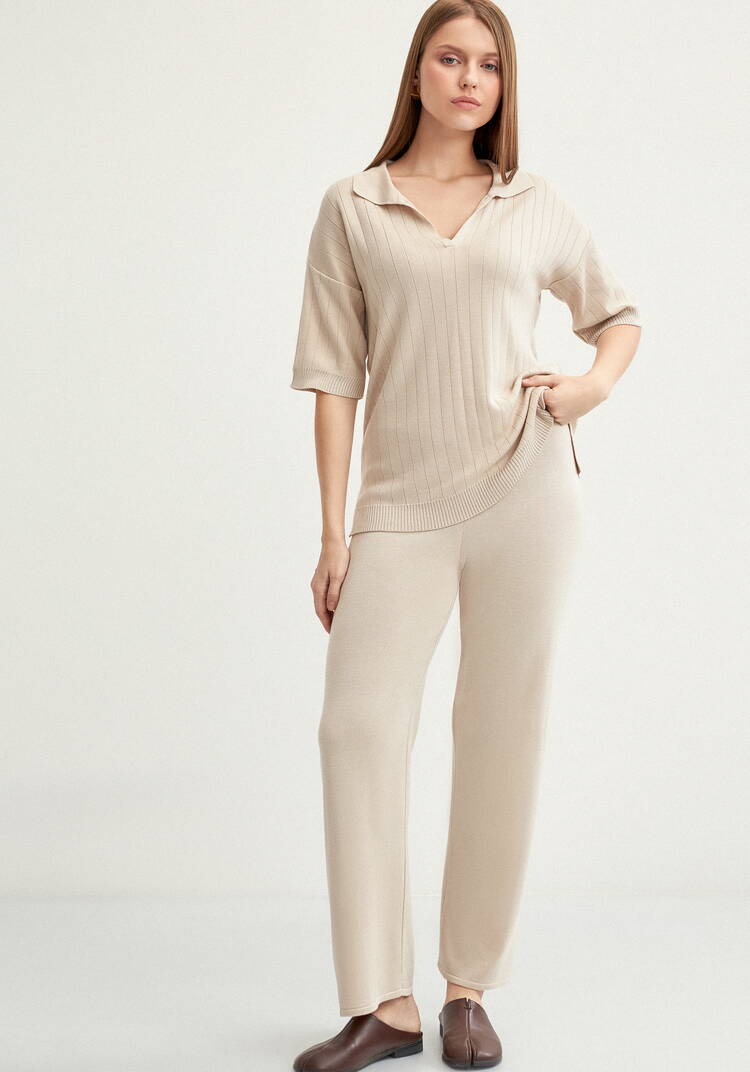 Костюм поло и брюки прямого кроя шир.  750, рис. 10