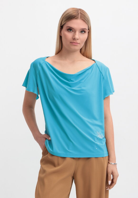 Блуза с оригинальным рукавом и стразами шир.  580, рис. 1