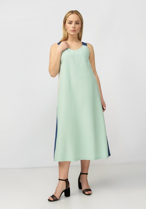 Сарафан с контрастными линиями шир.  580, рис. 1