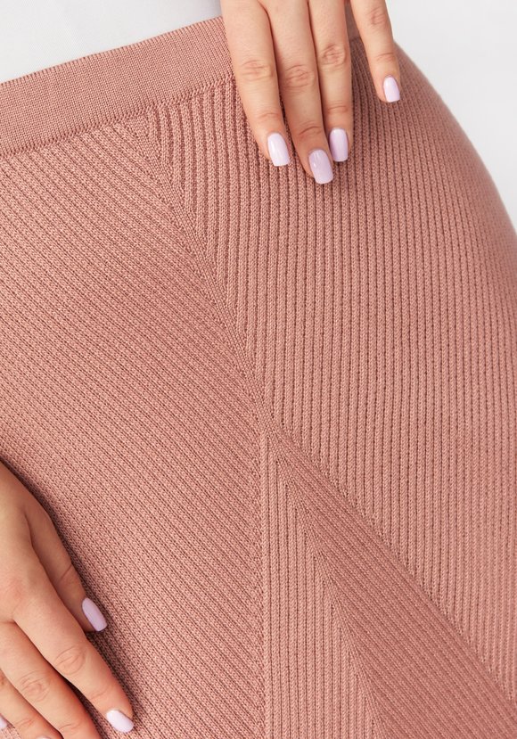 Юбка женская прямого кроя шир.  580, рис. 2