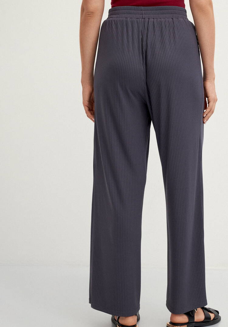 Брюки свободного кроя в рубчик шир.  750, рис. 11