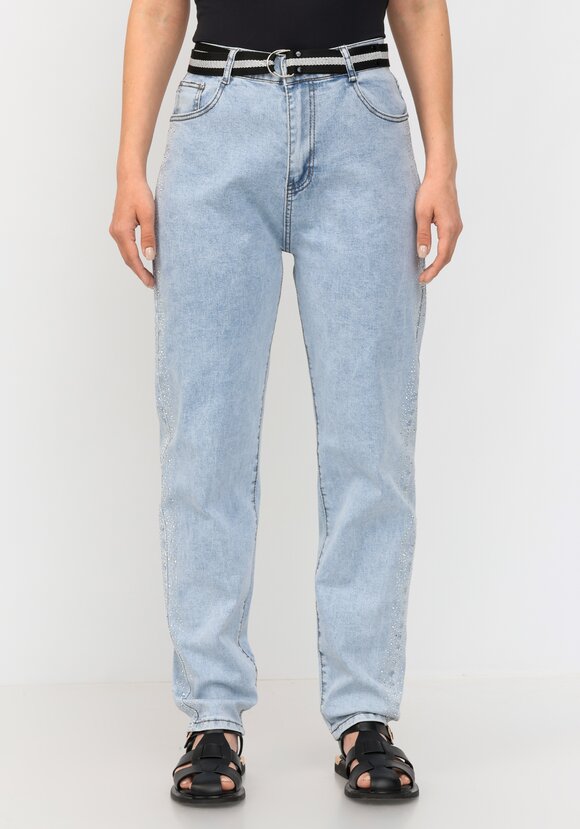 Джинсы со стразами по боковому шву шир.  580, рис. 10