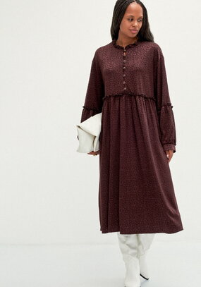 Платье свободного кроя с кокеткой