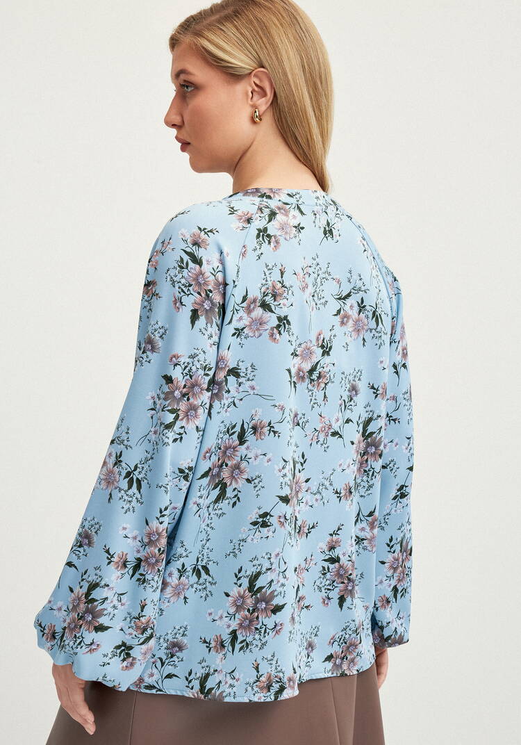 Блуза с цветочным принтом на пугoвицах шир.  750, рис. 3