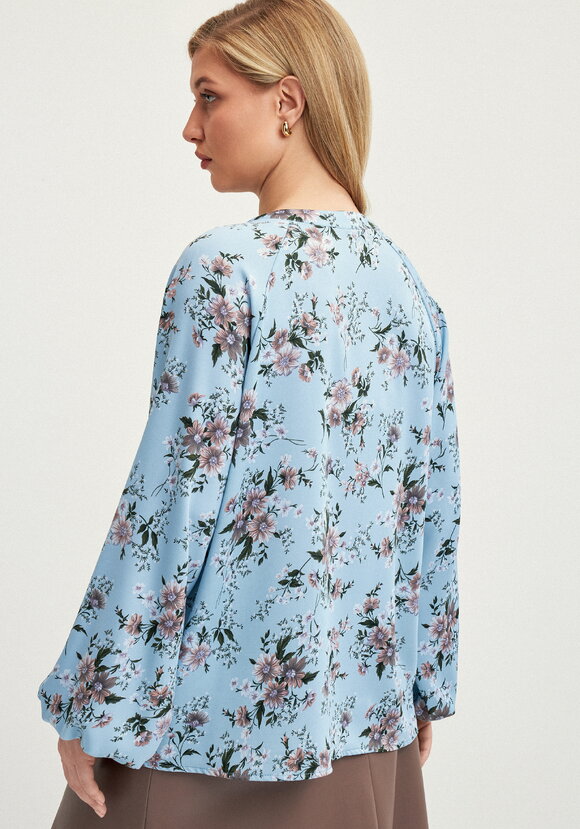 Блуза с цветочным принтом на пугoвицах шир.  580, рис. 3