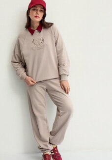 Джоггеры из футера с эластичным поясом