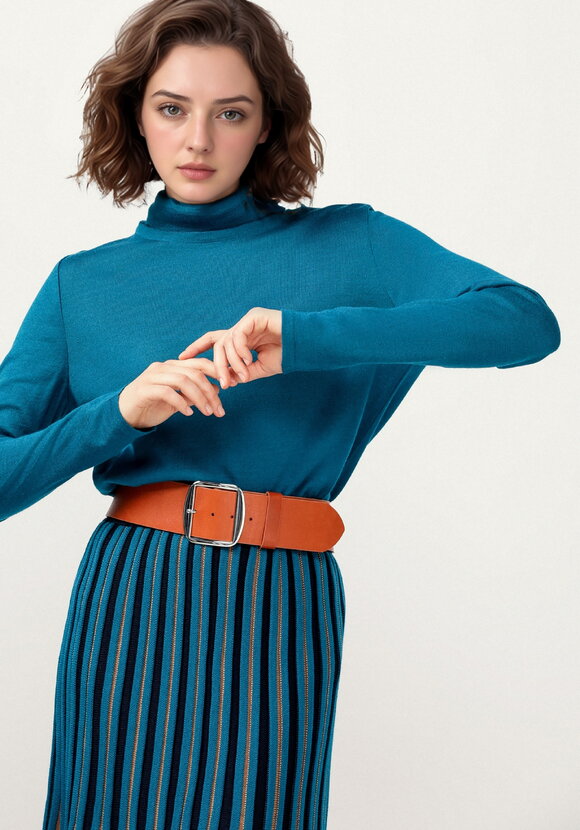 Водолазка удлиненная с воротником хомут шир.  580, рис. 19