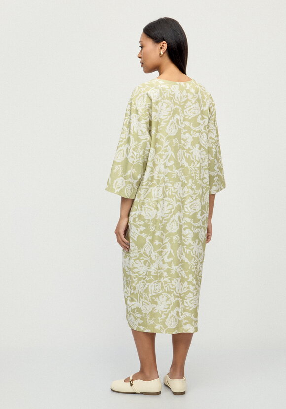 Платье изо льна Танцующая на ветру шир.  580, рис. 10