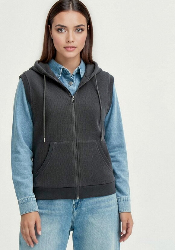 Жилет из микровельвета с начёсом шир.  580, рис. 20