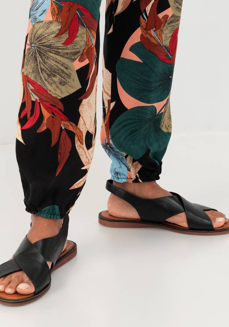 Брюки бананы с цветочным принтом шир.  750, рис. 6