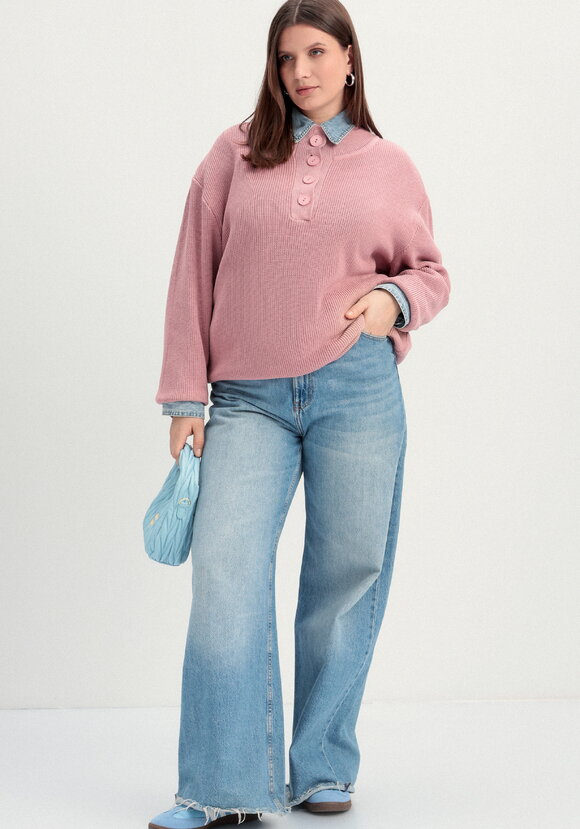 Джемпер со стойкой на пуговицах шир.  580, рис. 2