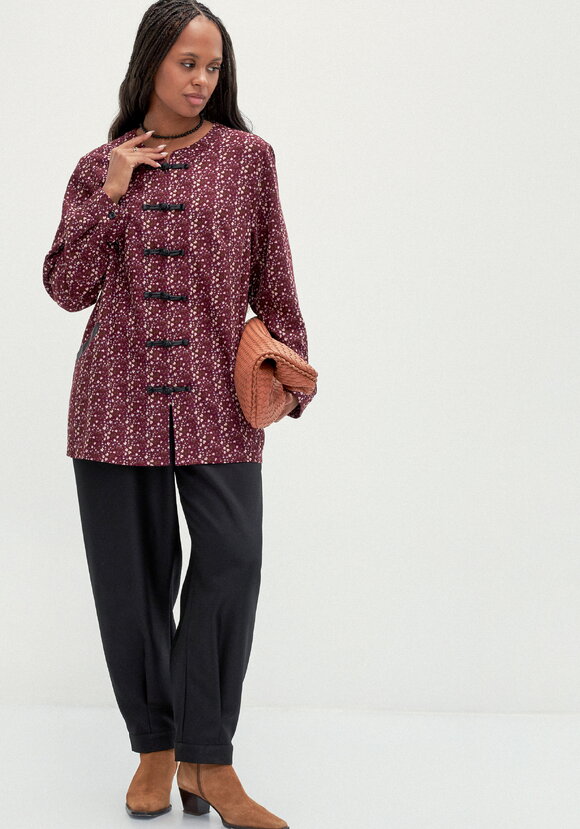 Блуза с оригинальными застежками шир.  580, рис. 8