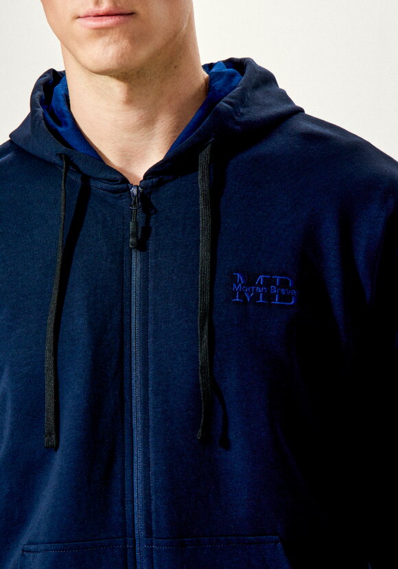 Толстовка с вышивкой шир.  580, рис. 5