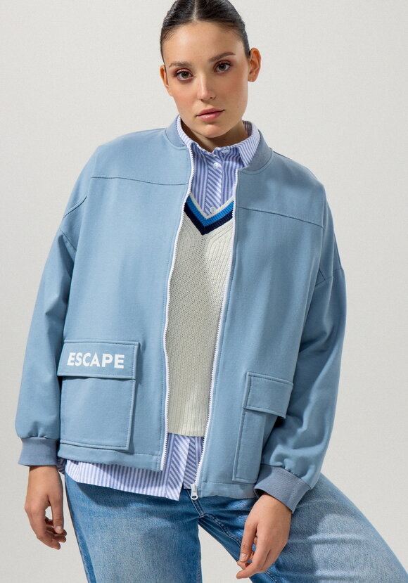 Бомбер с кулиской по низу шир.  580, рис. 26