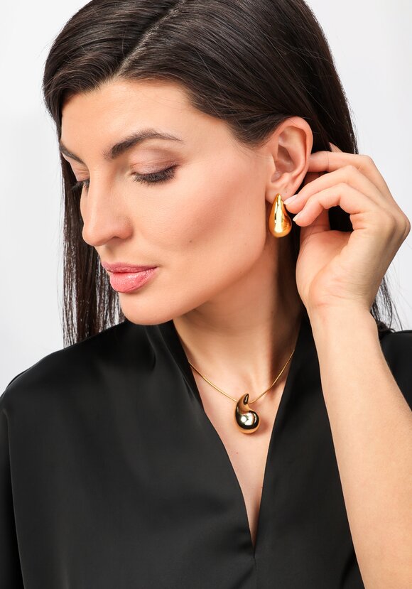 Блуза с V-образным вырезом с коротким рукавом шир.  580, рис. 16