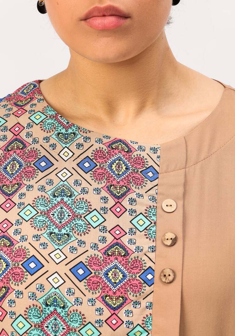 Блуза с асимметричной вставкой шир.  750, рис. 22