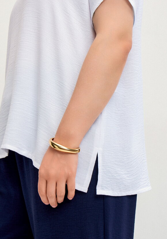 Блуза с круглой горловиной и разрезами шир.  580, рис. 28