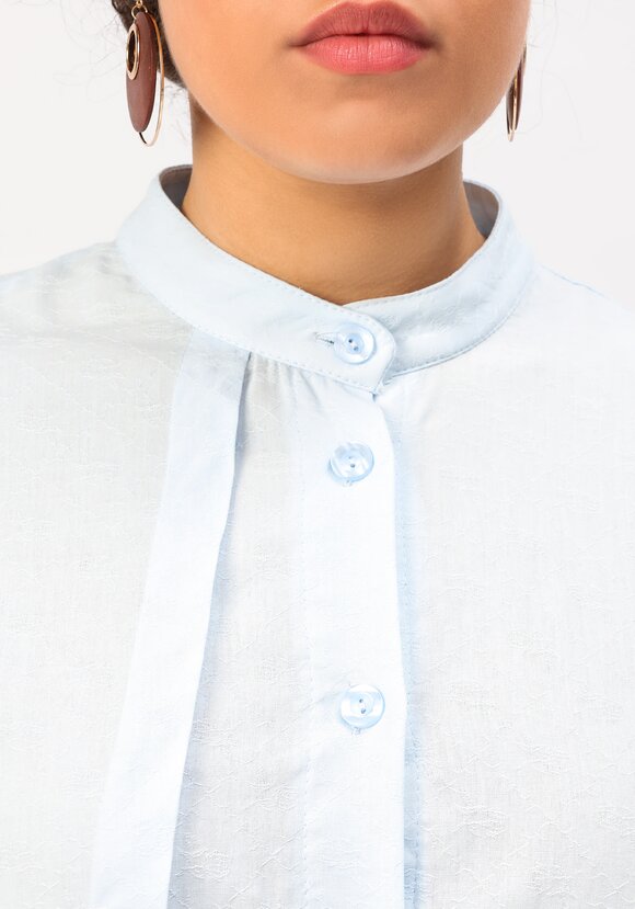 Блуза оригинального кроя с воланом шир.  580, рис. 21