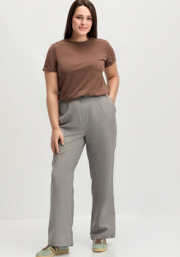 Брюки прямого силуэта с поясом на резинке шир.  580, рис. 17