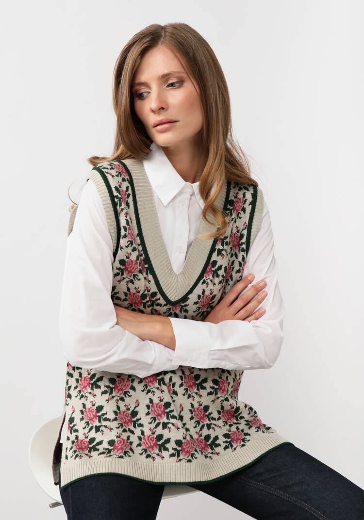 Жилет женский с цветочным рисунком шир.  750, рис. 22