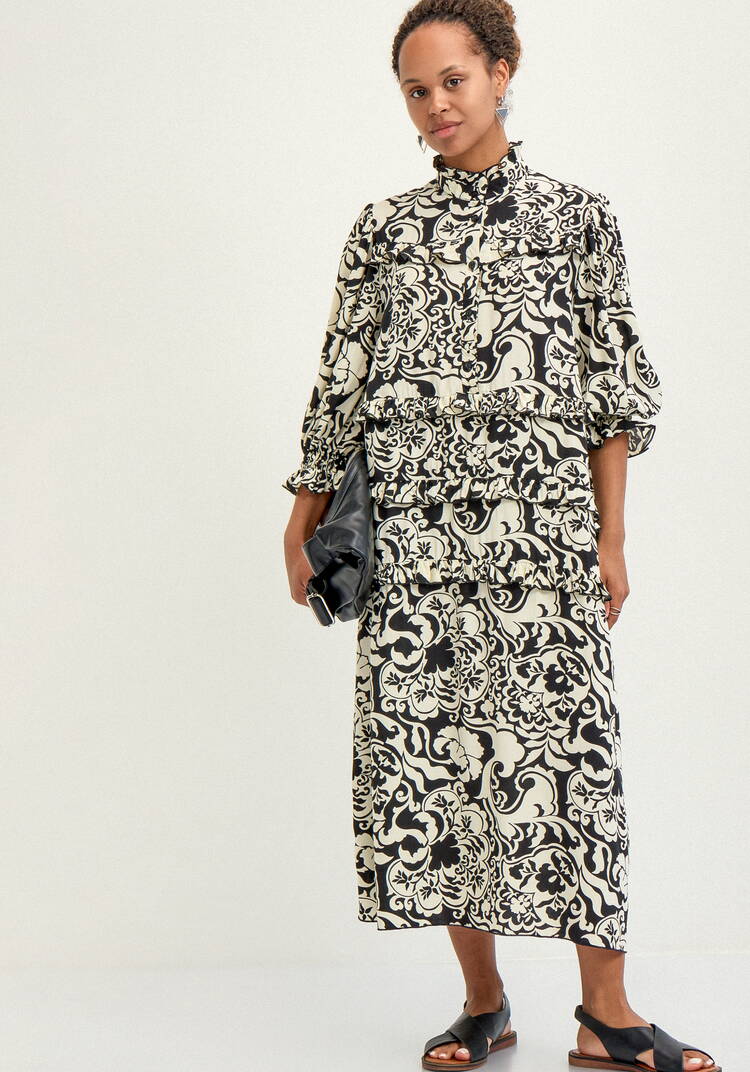 Платье с ярусами и обьёмным рукавом шир.  750, рис. 16