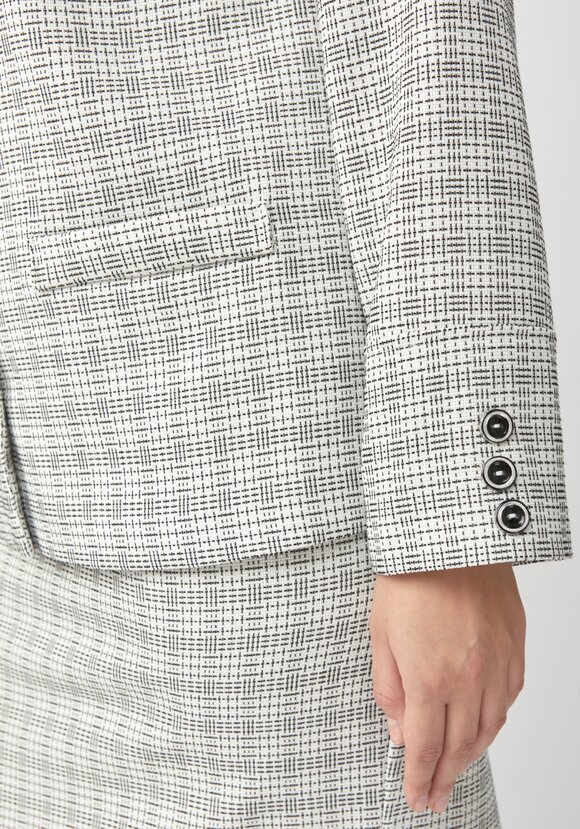 Пиджак на пуговицах из трикотажной ткани шир.  580, рис. 13