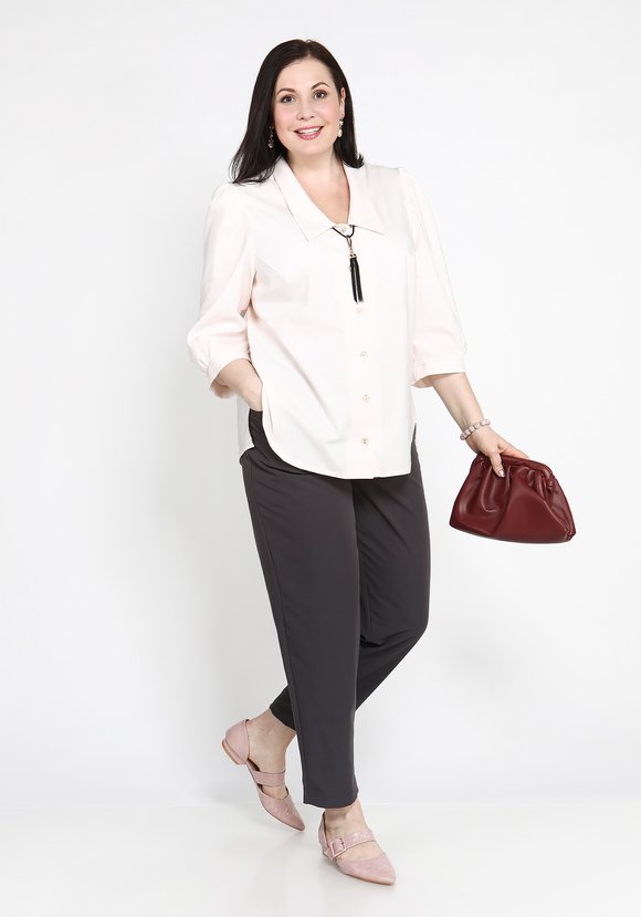 Блуза с отложным углубленным воротником шир.  580, рис. 1