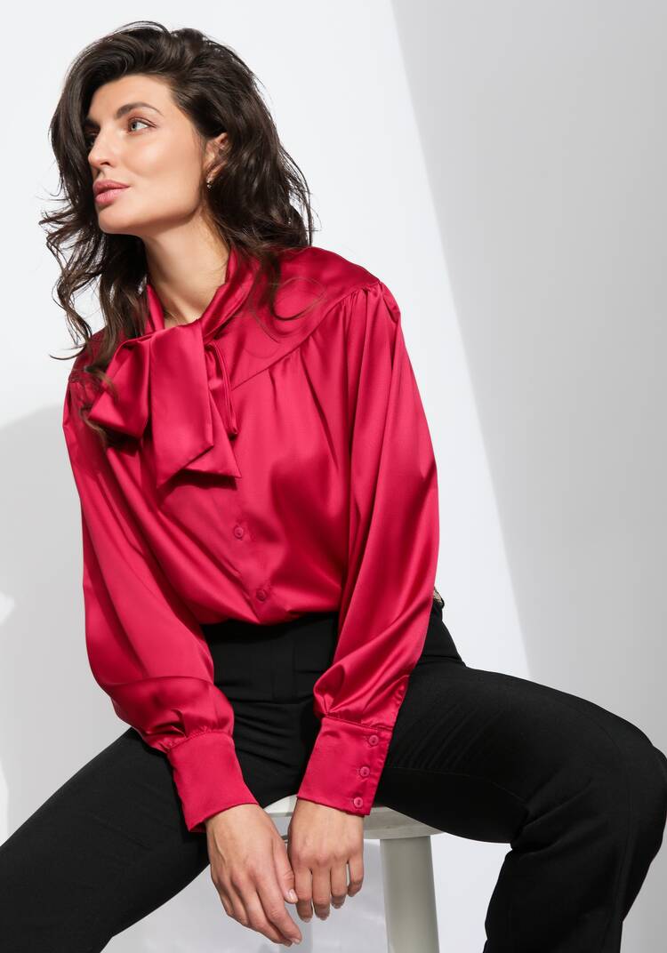 Блуза прямого силуэта с бантом шир.  750, рис. 44