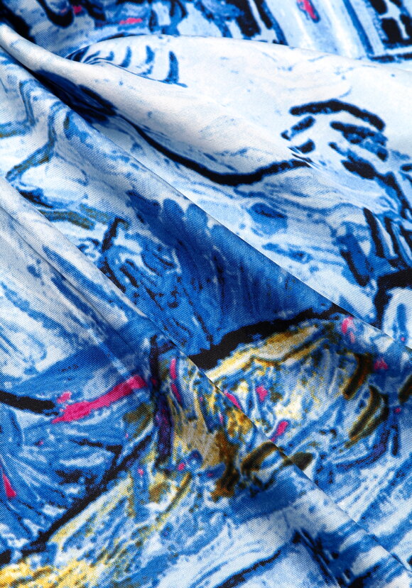 Платок с рисунком пейзажа шир.  580, рис. 4