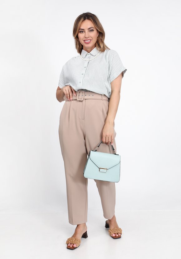 Блуза с цельнокроеным коротким рукавом шир.  580, рис. 11