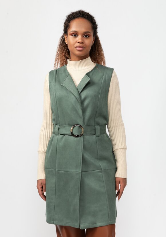 Жилет из экозамши с воротником апаш шир.  580, рис. 4