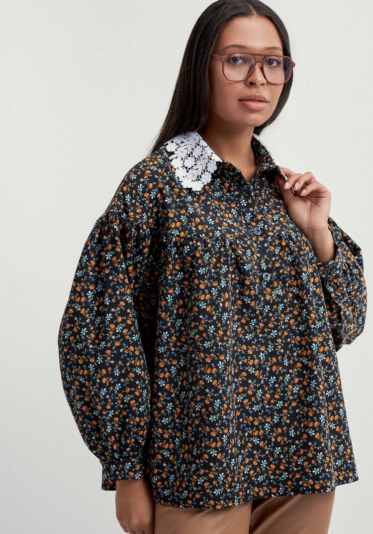 Блуза из микровельвета с ажурным воротником шир.  750, рис. 23