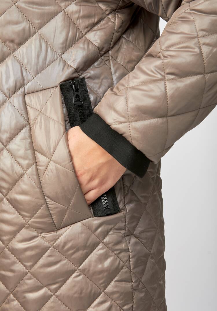 Куртка с капюшоном удлиненная шир.  750, рис. 23