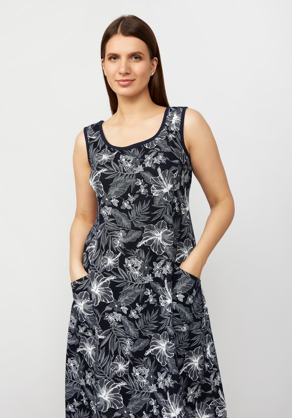 Платье-сарафан с рельефами Хелен шир.  580, рис. 12