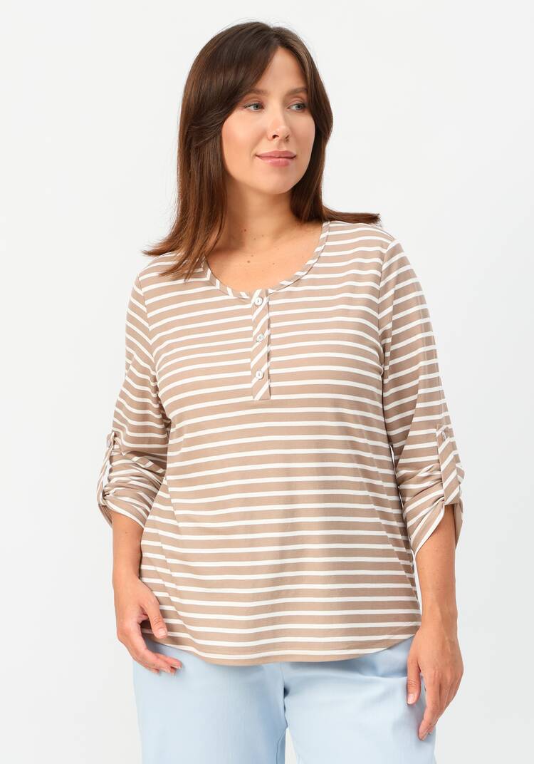 Лонгслив в полоску с патами на рукавах шир.  750, рис. 24