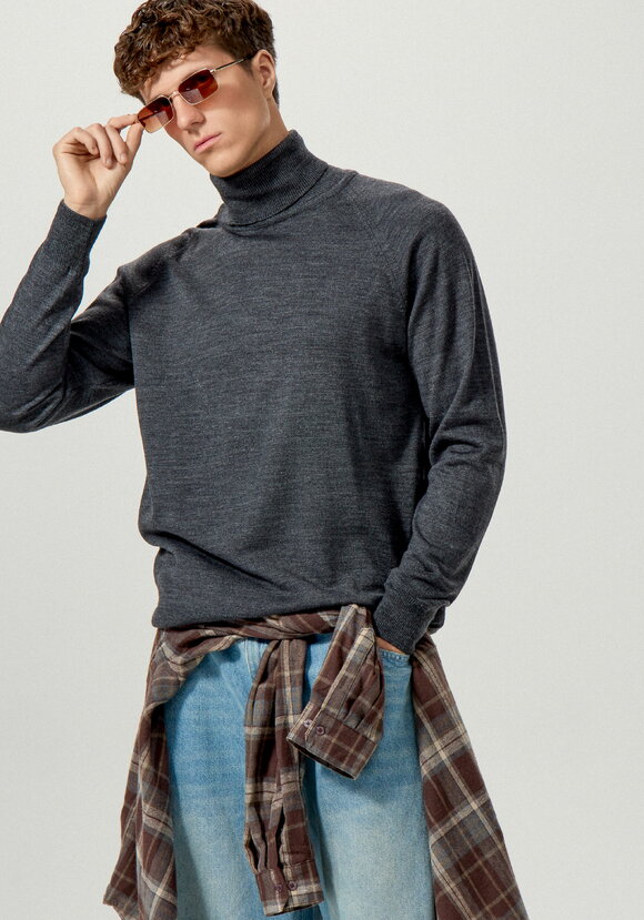 Свитер базовый с высоким воротом шир.  580, рис. 23