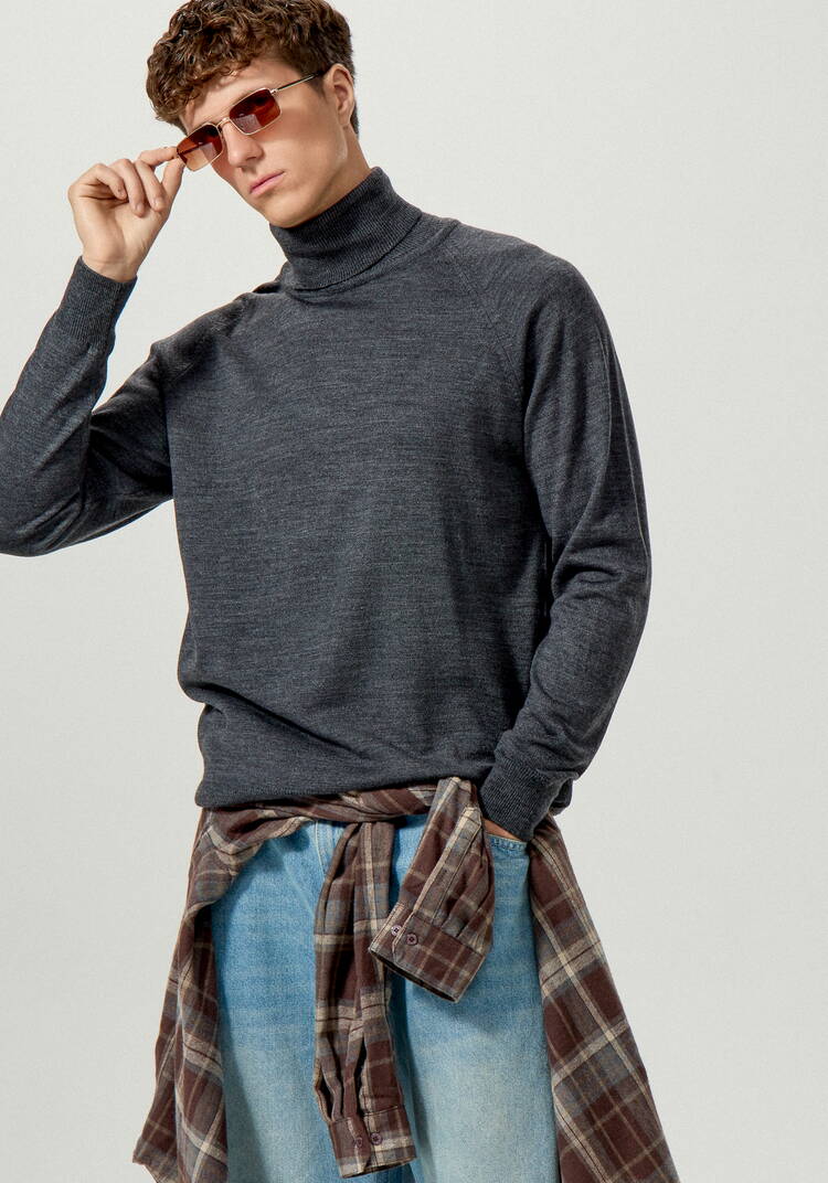 Свитер базовый с высоким воротом шир.  750, рис. 23