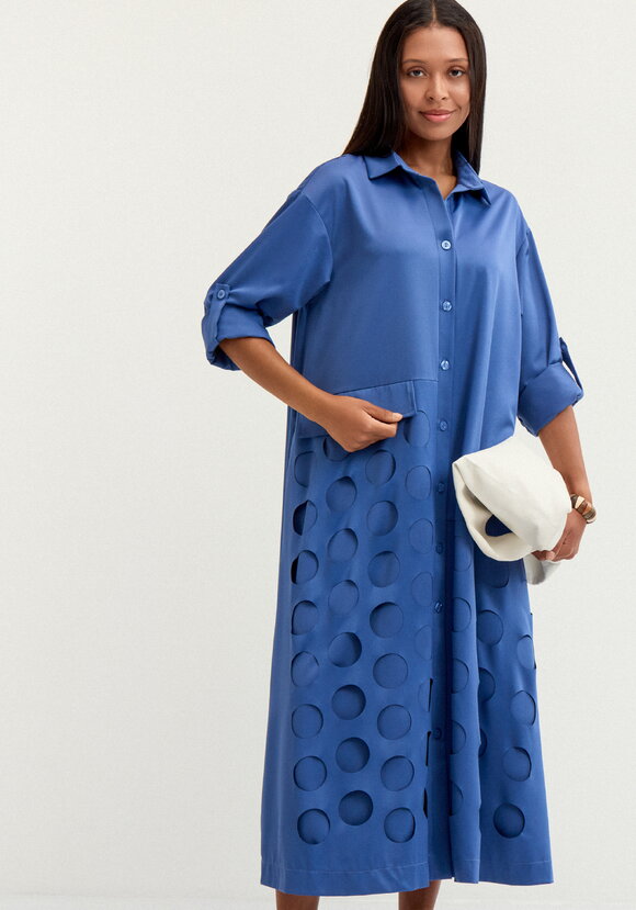 Платье А-силуэта с перфорацией шир.  580, рис. 24