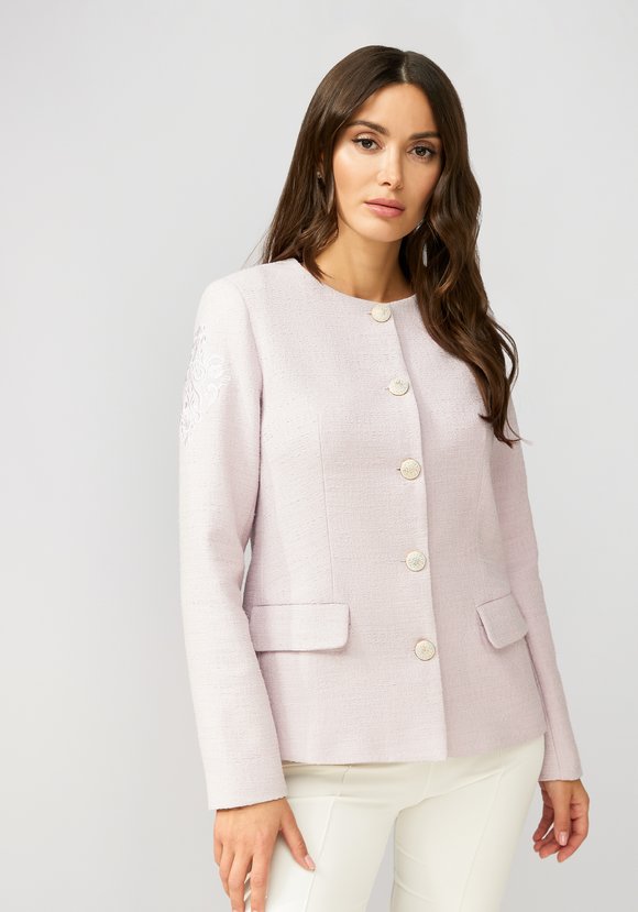 Жакет с вышивкой на рукаве шир.  580, рис. 1