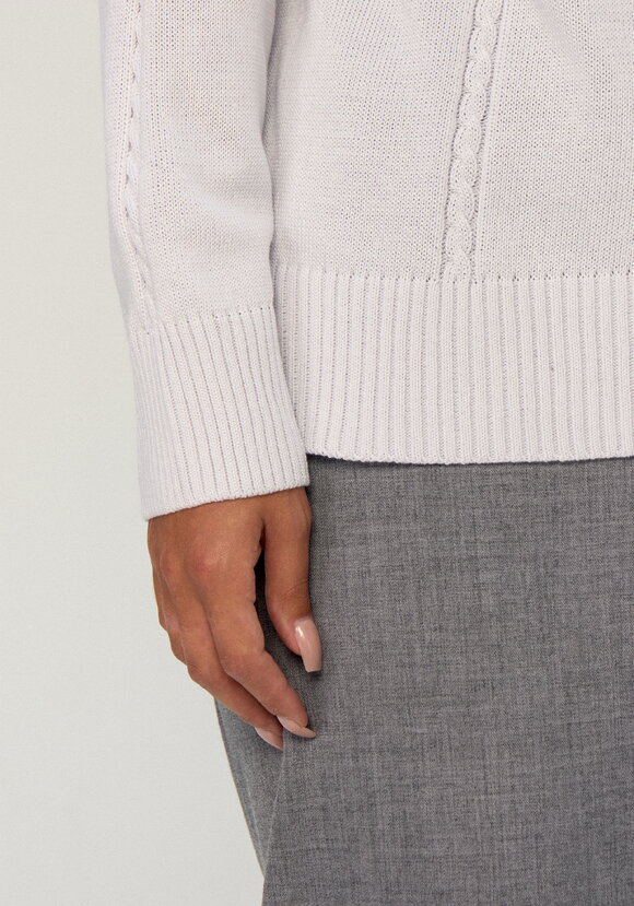 Джемпер двухцветный с косами шир.  580, рис. 8