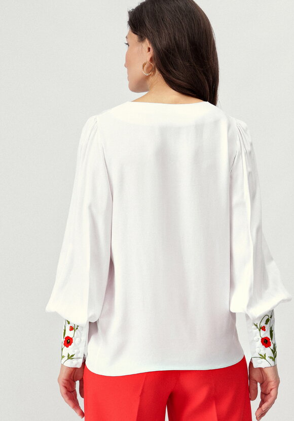 Блуза с цветочной вышивкой на манжетах шир.  580, рис. 9