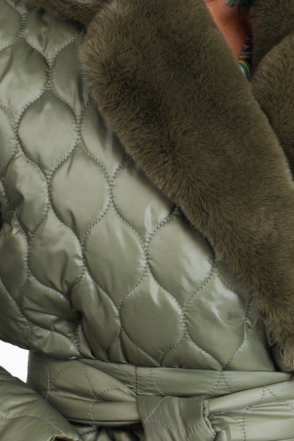 Пальто стеганое с меховым воротником шир.  580, рис. 15