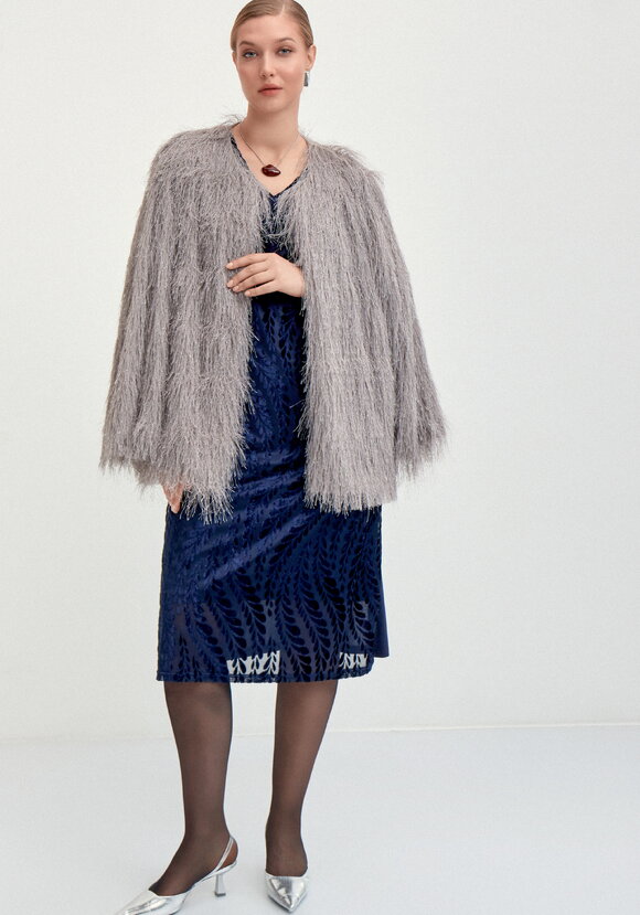 Платье из панбархата и трикотажа шир.  580, рис. 14