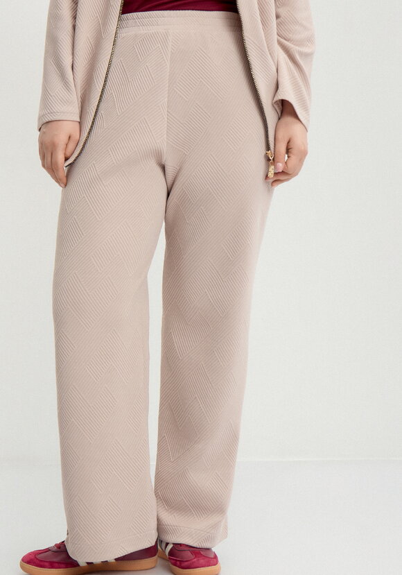 Брюки с фактурным принтом прямые шир.  580, рис. 2