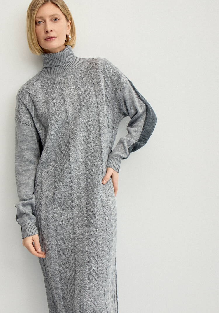 Платье двухцветное с фактурным рисунком шир.  750, рис. 10