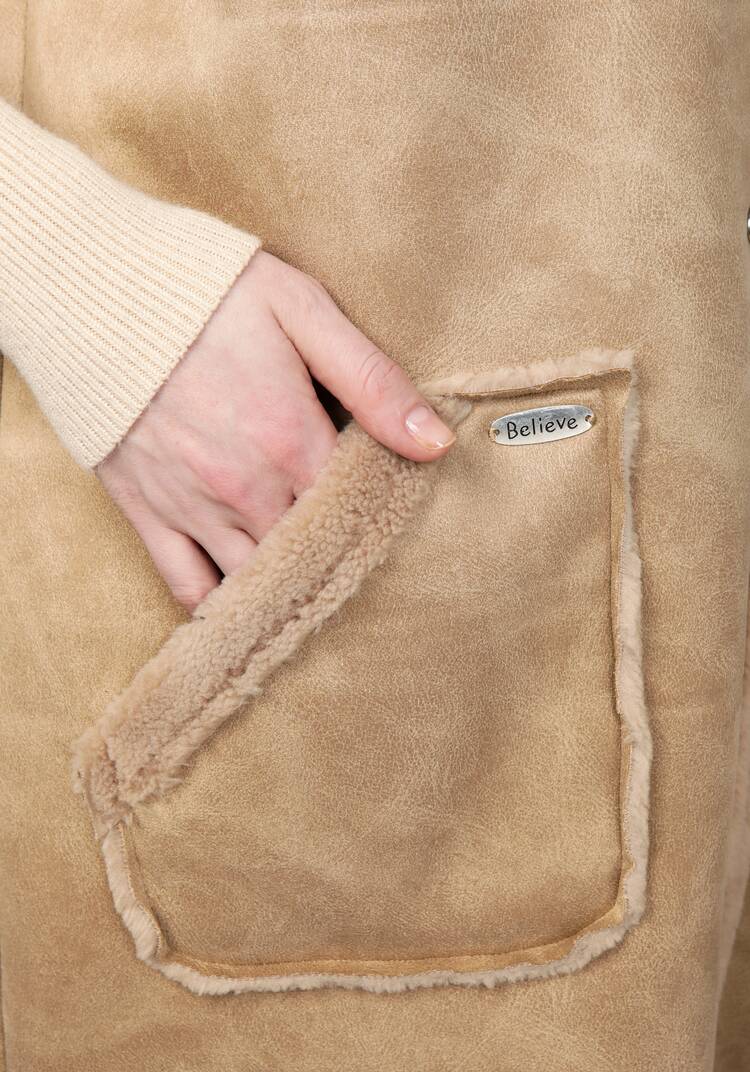 Жилет из экомеха с капюшоном шир.  750, рис. 6