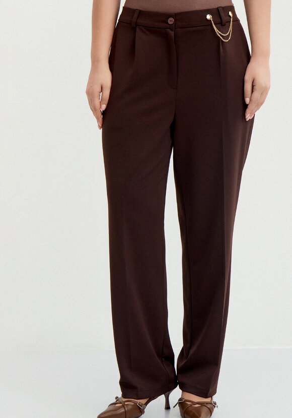 Брюки прямые с дeкором шир.  580, рис. 20