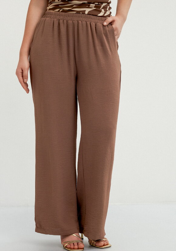 Брюки широкие с резинкой по поясу шир.  580, рис. 22